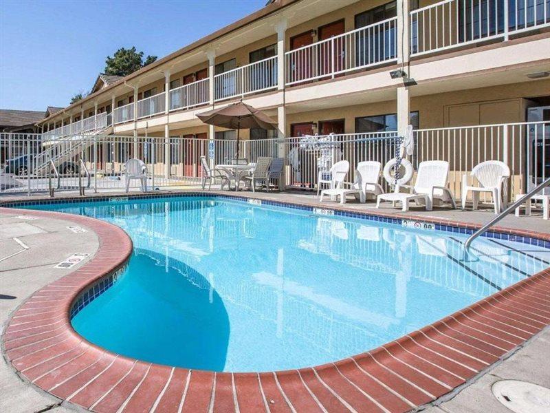 Quality Inn & Suites Woodland - Sacramento Airport Bagian luar foto