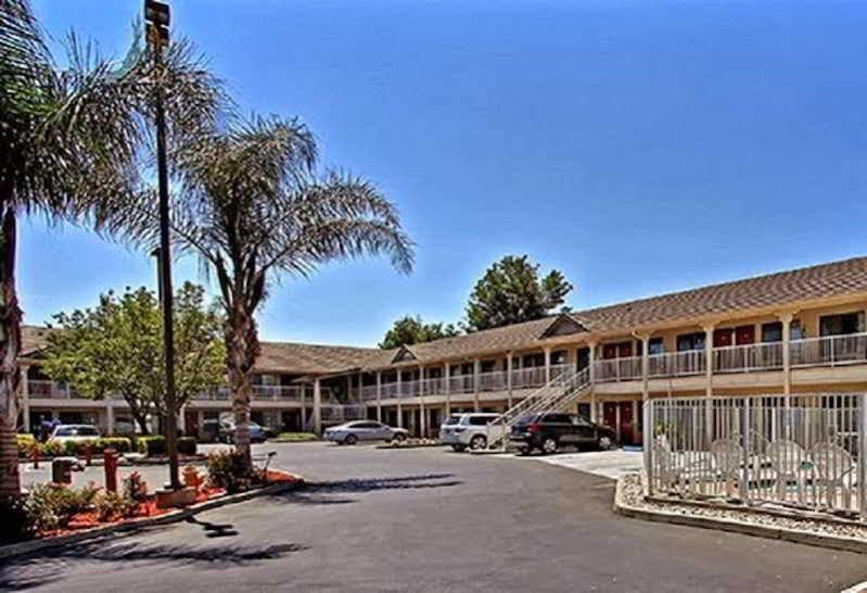 Quality Inn & Suites Woodland - Sacramento Airport Bagian luar foto