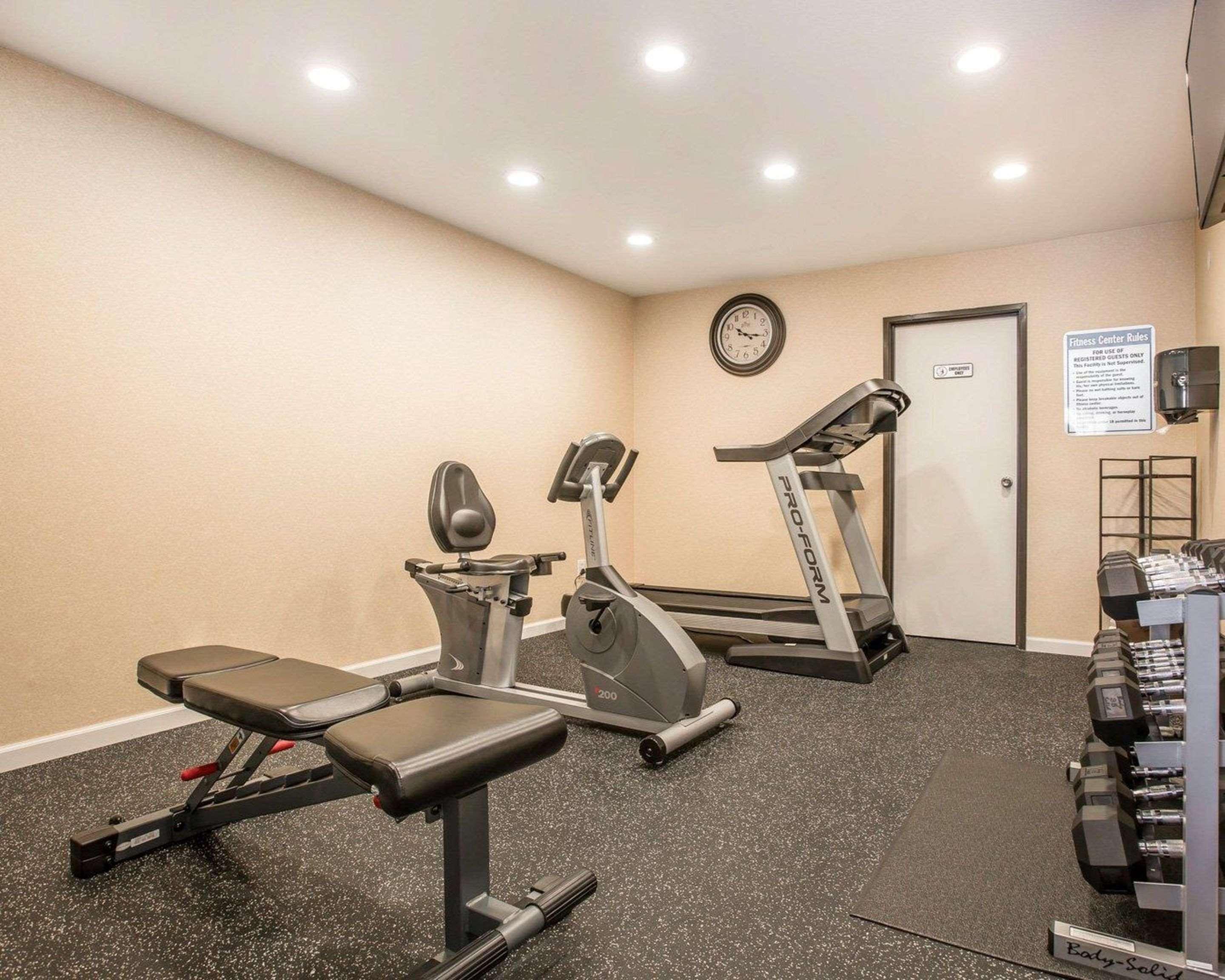 Quality Inn & Suites Woodland - Sacramento Airport Bagian luar foto