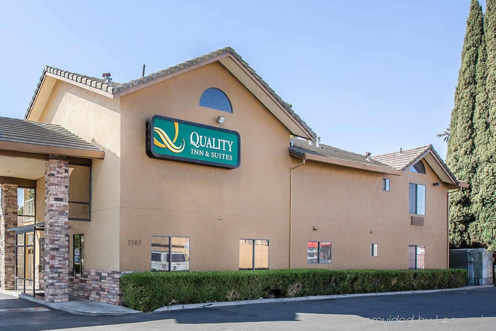 Quality Inn & Suites Woodland - Sacramento Airport Bagian luar foto