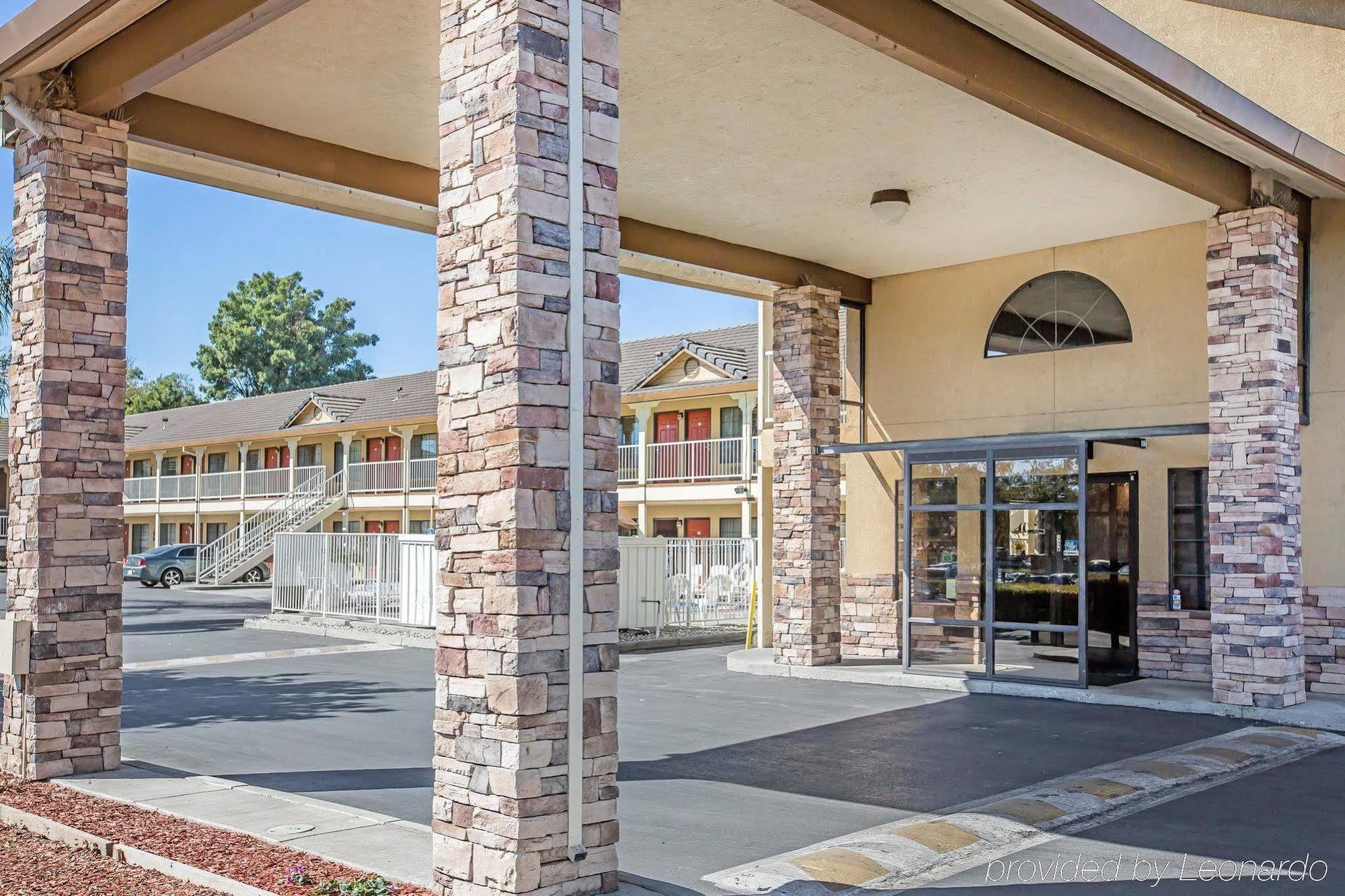 Quality Inn & Suites Woodland - Sacramento Airport Bagian luar foto