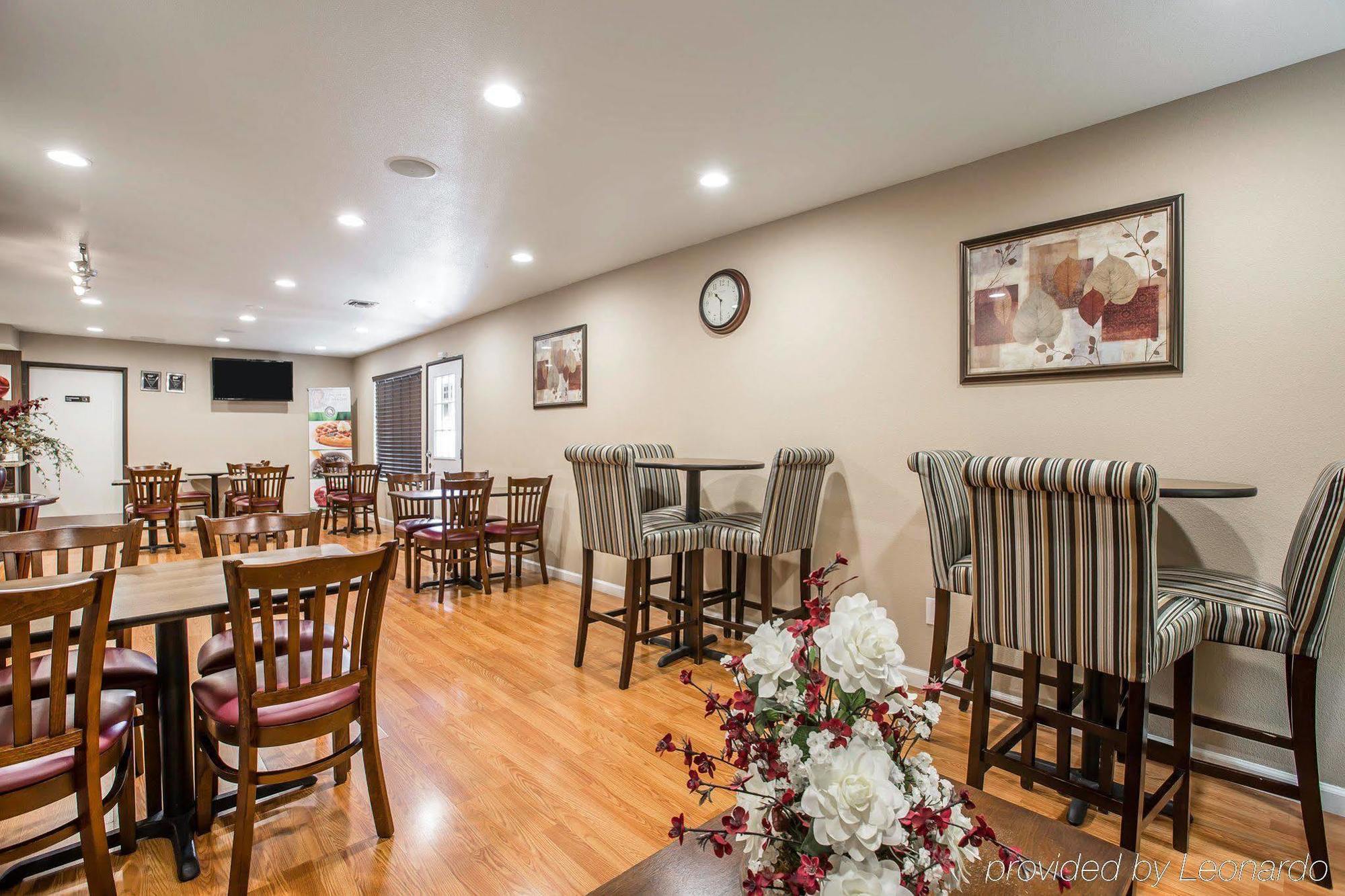 Quality Inn & Suites Woodland - Sacramento Airport Bagian luar foto
