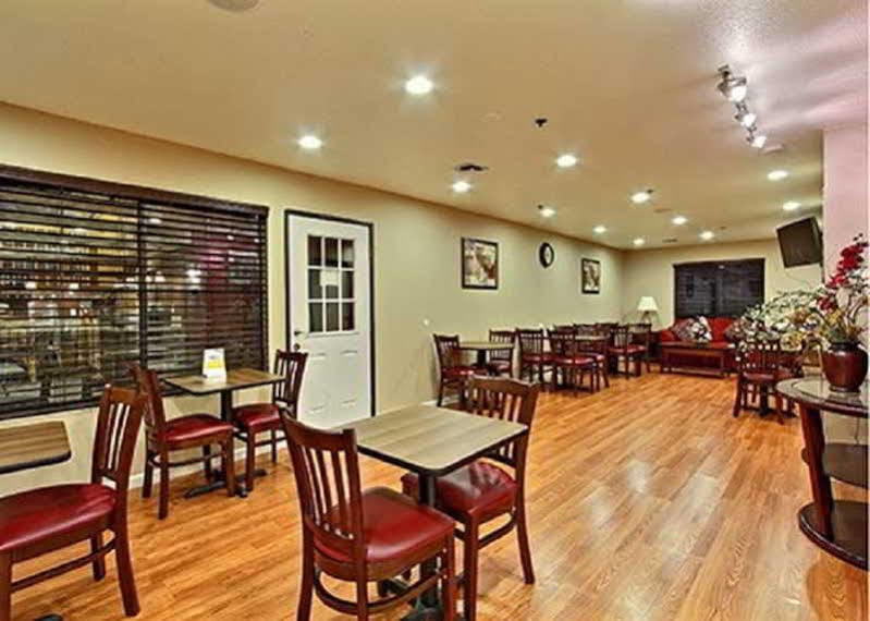 Quality Inn & Suites Woodland - Sacramento Airport Bagian luar foto
